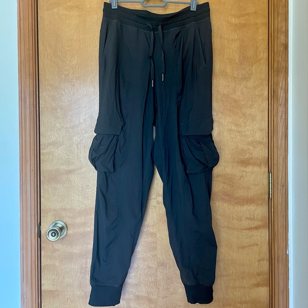 Lululemon dance studio mid rise cargo jogger pants size S black
